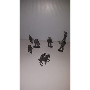 Lot of 7 Vintage Antique Cast Iron Army Men Figures Rare